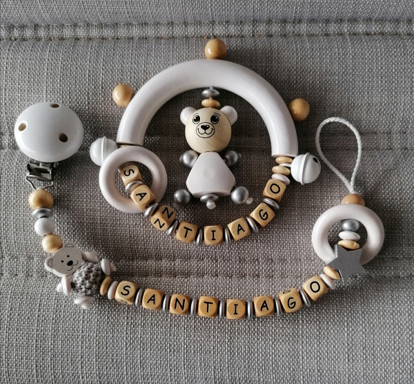Geschenk-Set (Nuggikette und Handrassel)